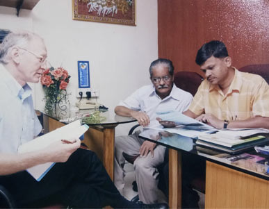 Switzerland Company Vp Visit At Our Office 2004